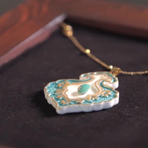 معرفی محصول و مراحل تولید زیورآلات سرامیکی